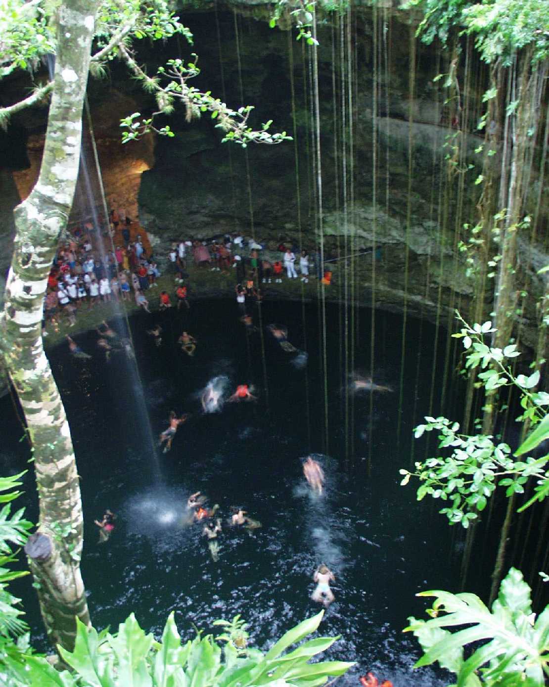 die Cenote, Opferplatz in Chichen Itza